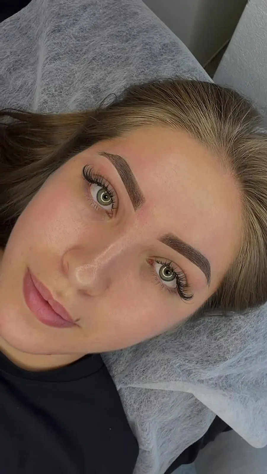 Permanentný make-up obočia — práca Aleny Savchuk