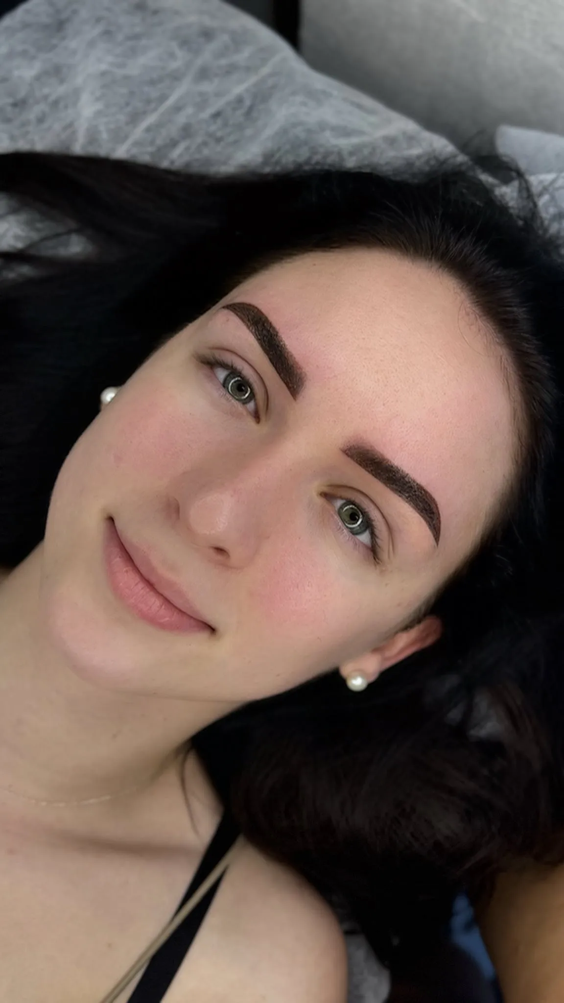 Permanentný make-up obočia — práca Aleny Savchuk