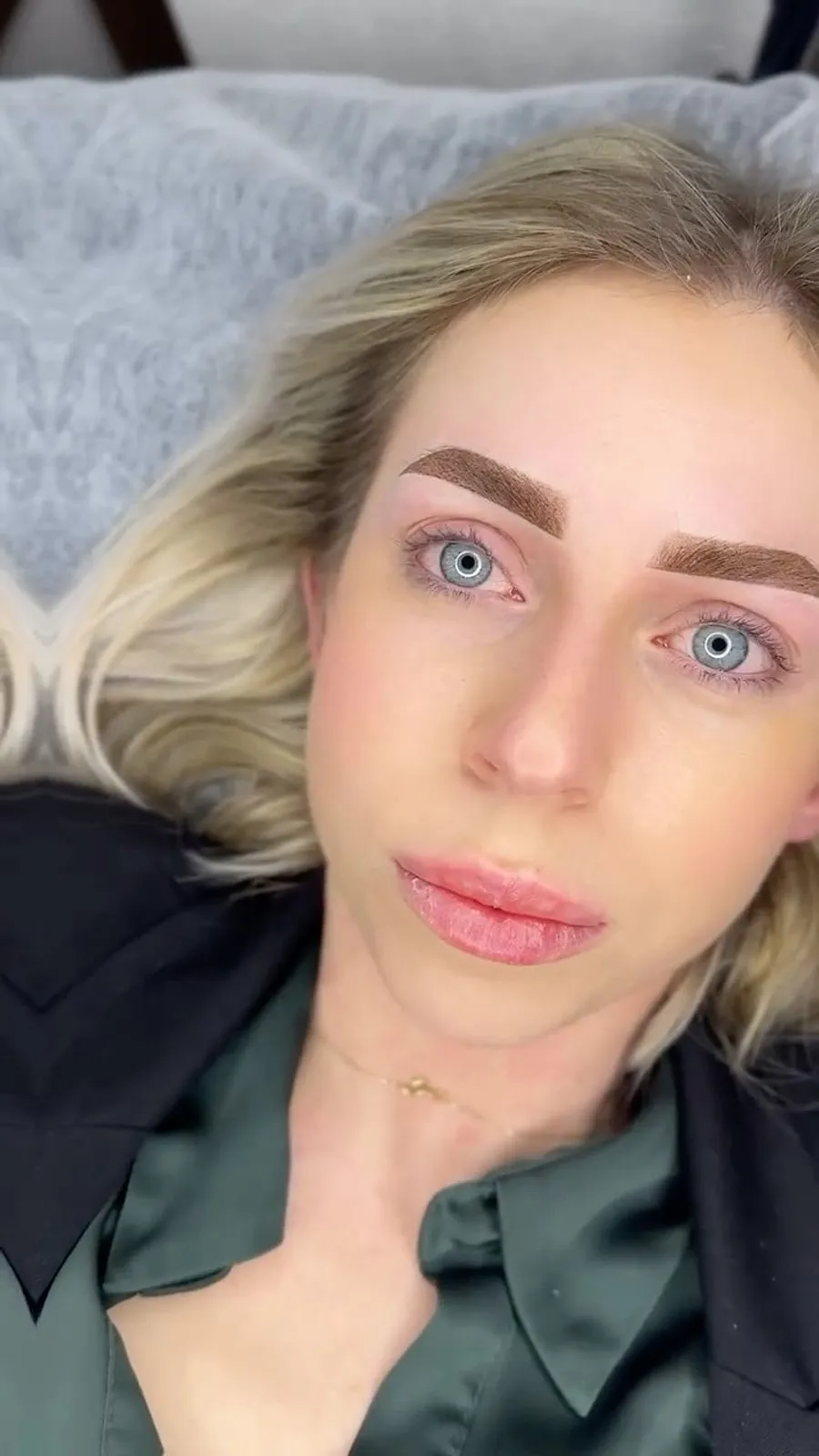 Permanentný make-up obočia — práca Aleny Savchuk
