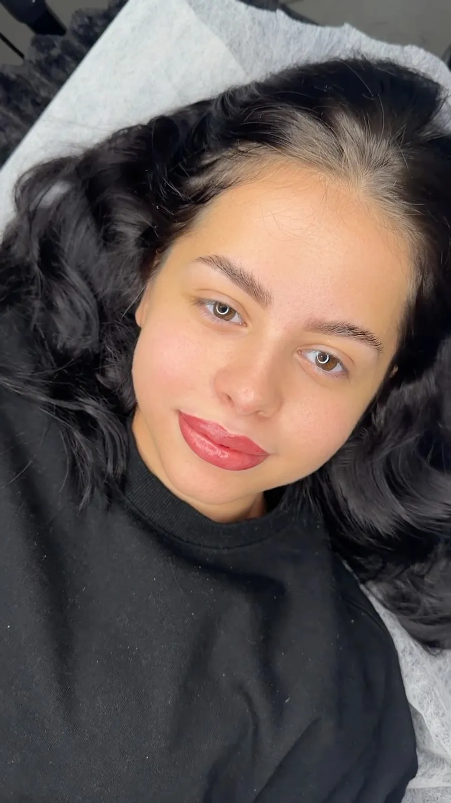 Permanentný make-up obočia a pier — práca Aleny Savchuk