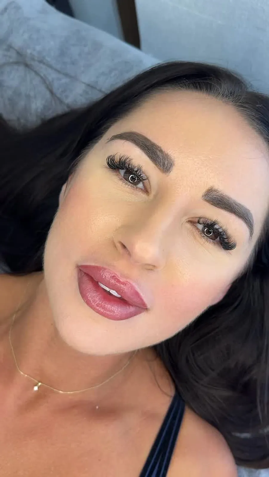 Permanentný make-up obočia a pier — práca Aleny Savchuk