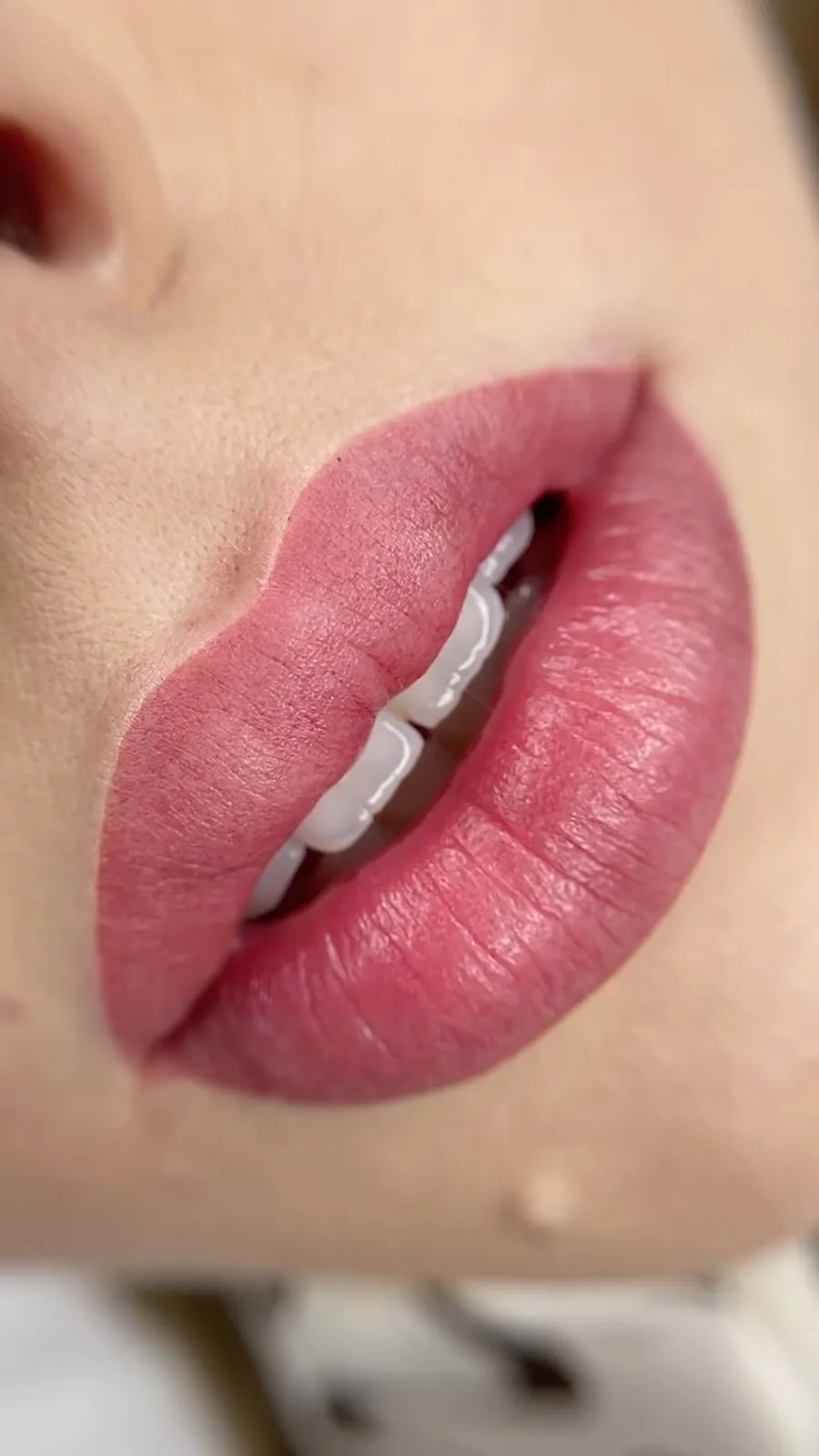 Permanentný make-up pier — práca Aleny Savchuk